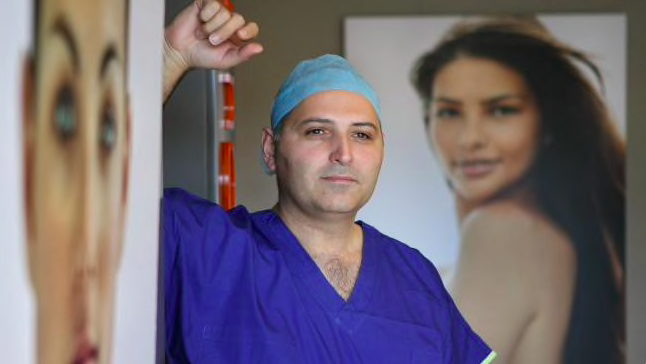 cosmetic surgeon Dr. Tim Papadopoulos